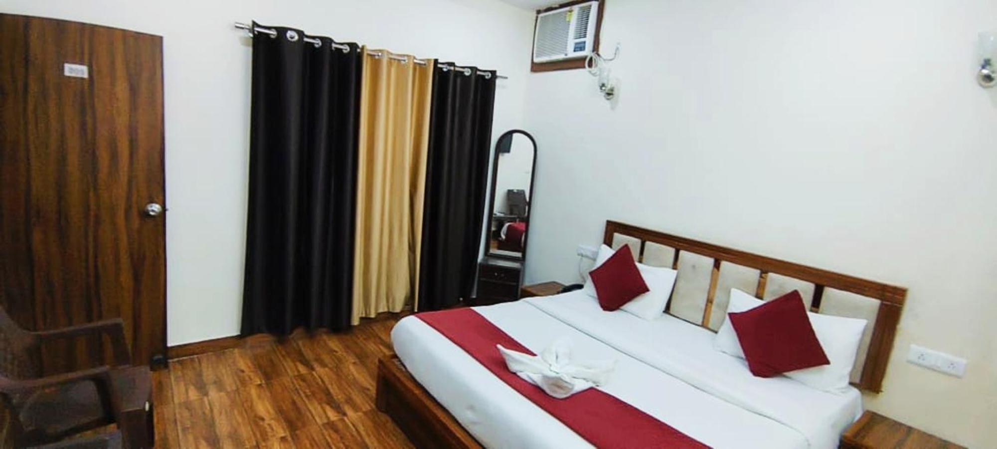 Luxury Rooms In Safdarjung Enclave Near Aiims & Safdarjung Hospital Neu-Delhi Exterior foto